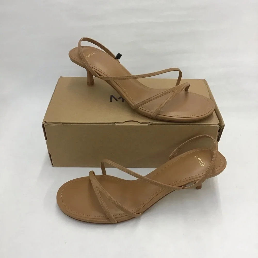 New MNG womens open toe tan kitten heals size 6.5 US with stretchy heal strap